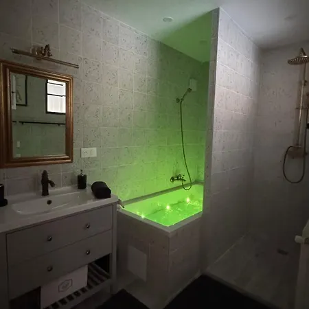 アパート Inaya For Appt 3 Pieces マントン